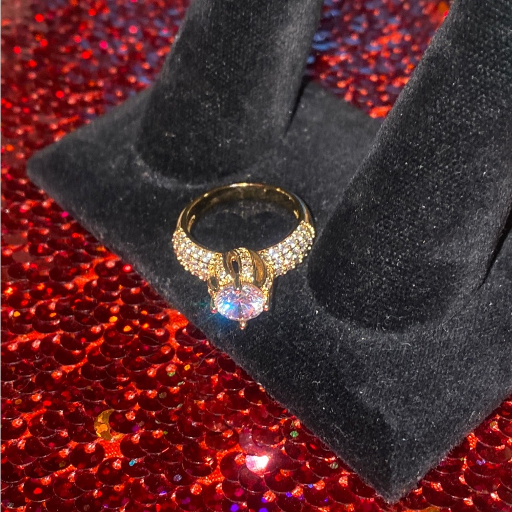 CROWN RAISED DIAMOND GOLD GP PAVE RING 7.5 NEW !!